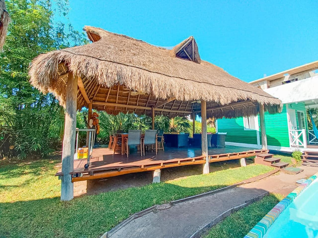 Whyknot Holbox Bed & Breakfast ภายนอก รูปภาพ