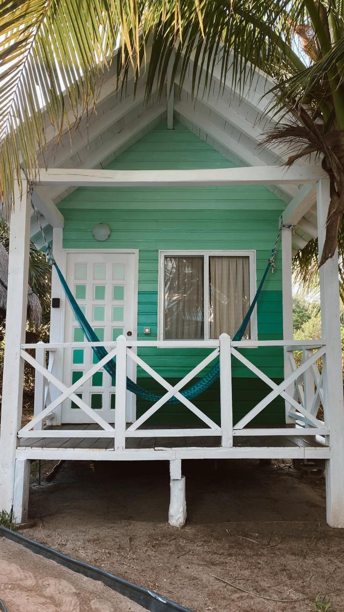 Whyknot Holbox Bed & Breakfast ภายนอก รูปภาพ